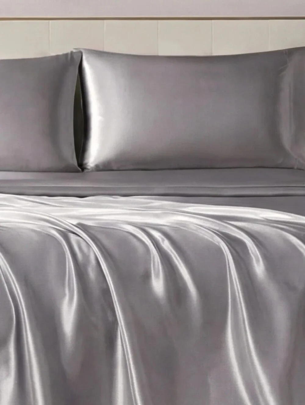 Juicy Couture Home The Rose Collection 4-PC Satin Queen Sheet Set- Silver Wister